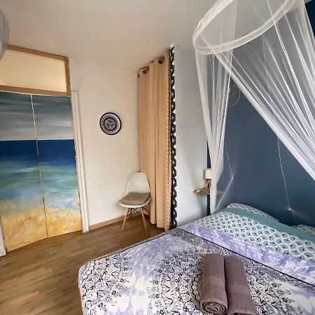 Villa Bungalows Les Vagues Abondes à Sainte-Anne  Extérieur photo