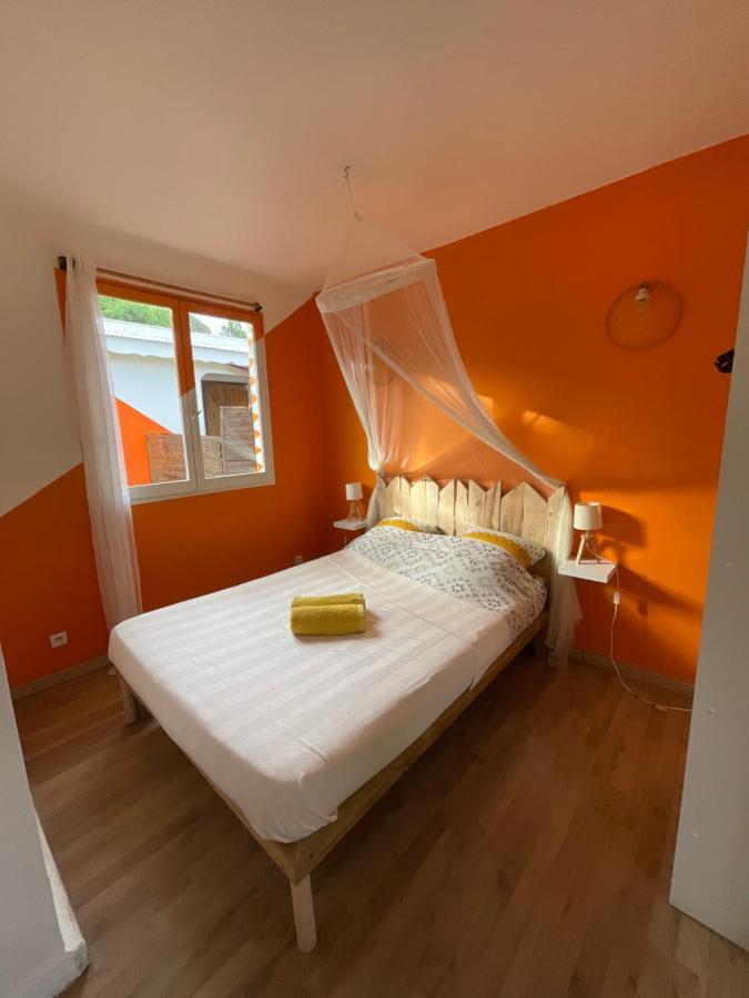 Villa Bungalows Les Vagues Abondes à Sainte-Anne  Extérieur photo