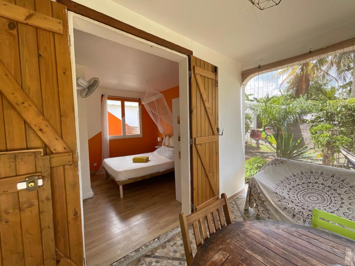 Villa Bungalows Les Vagues Abondes à Sainte-Anne  Extérieur photo