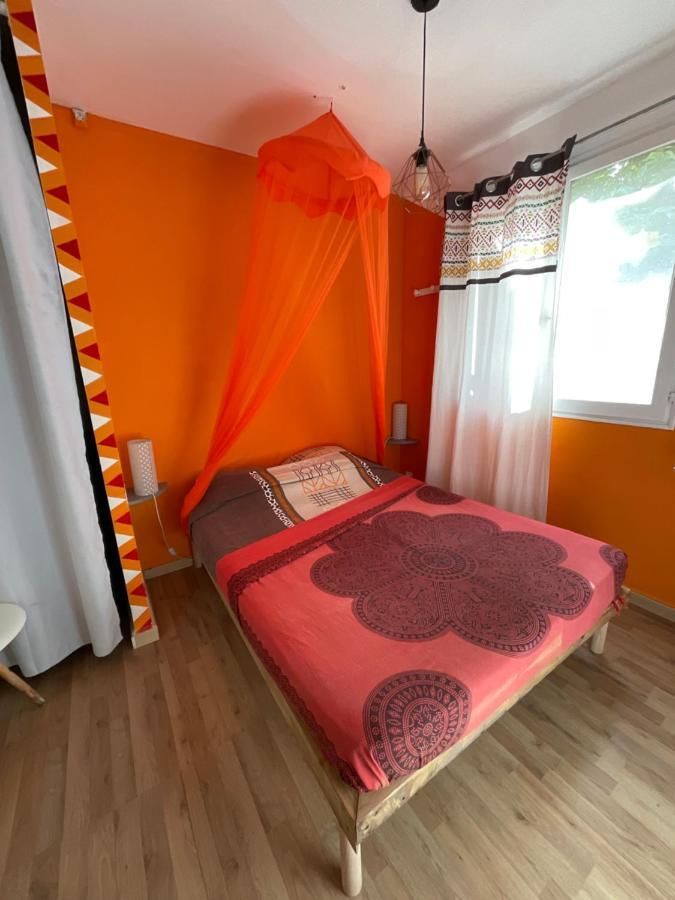 Villa Bungalows Les Vagues Abondes à Sainte-Anne  Extérieur photo