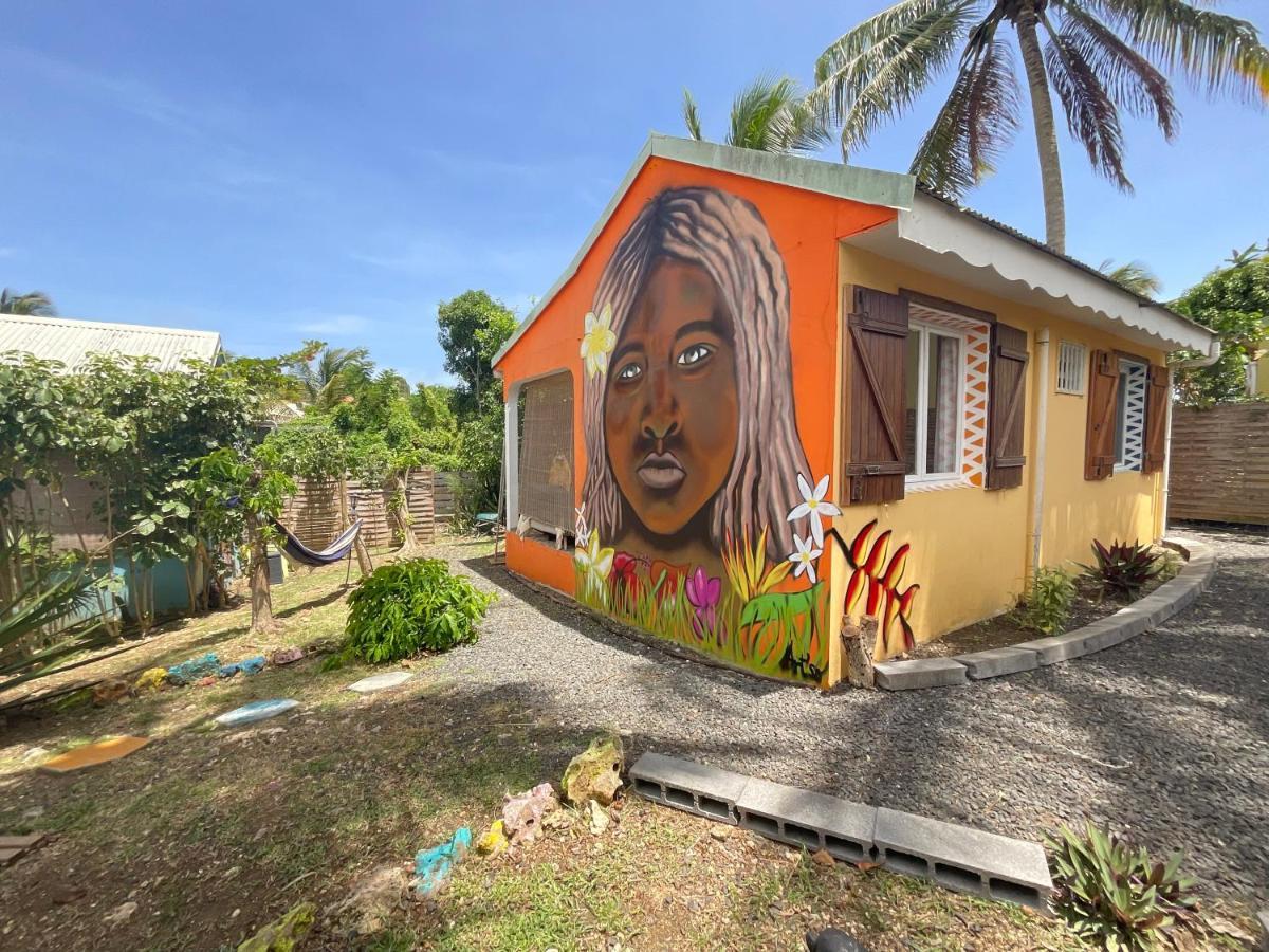 Villa Bungalows Les Vagues Abondes à Sainte-Anne  Extérieur photo