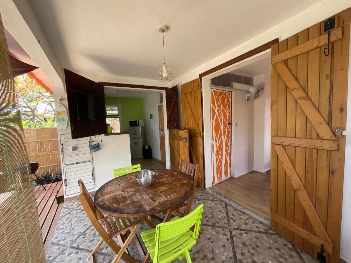 Villa Bungalows Les Vagues Abondes à Sainte-Anne  Extérieur photo