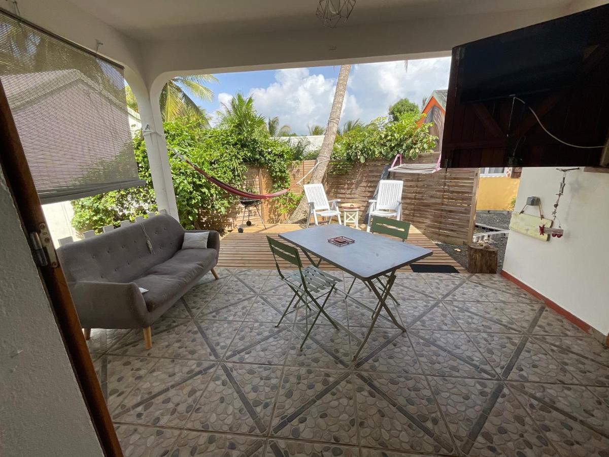 Villa Bungalows Les Vagues Abondes à Sainte-Anne  Extérieur photo
